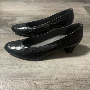 Stuart Weitzman vintage heels snakeskin